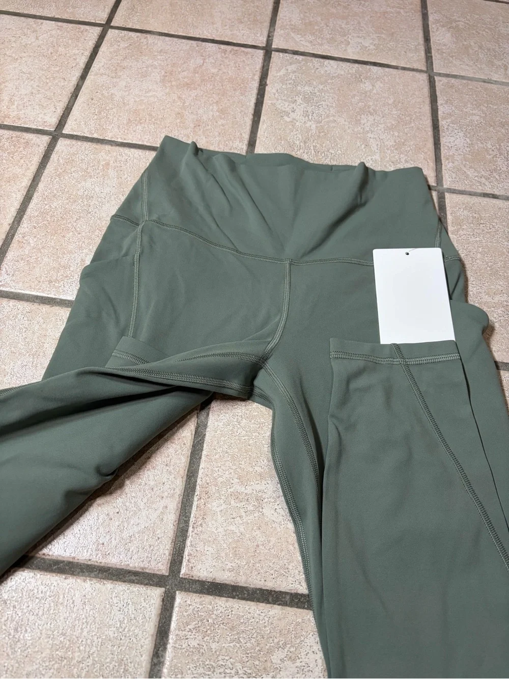 NWT Lululemon Align High-Rise Pant with Pockets 25” (Willow Leaf) Size 6